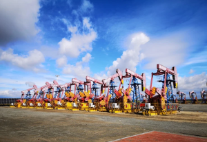 油田开采时产生的废水应该如何处理？